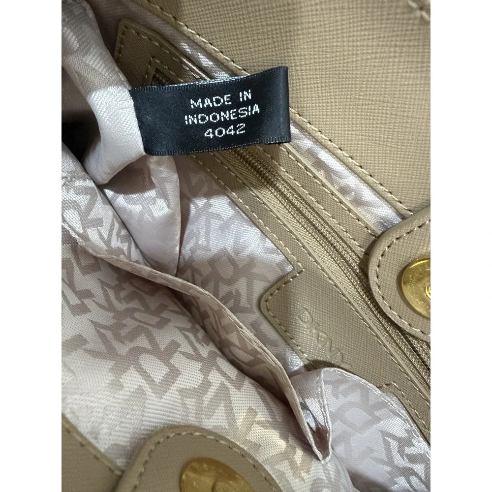 Dkny Robinson Double Zip Beige Saffiano Leather Tote